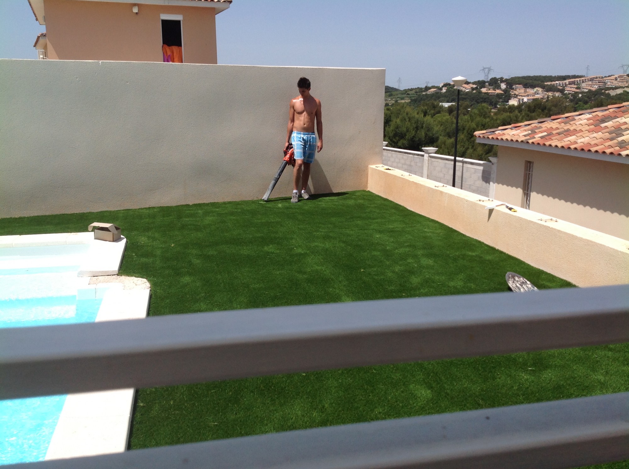 poseur de gazon synthétique à Aix en Provence